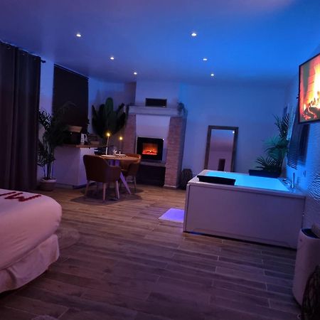 Suite De Charme Avec Jacuzzi Et Jardin Privatif Paris Au Calme Saint-Prix  Eksteriør billede