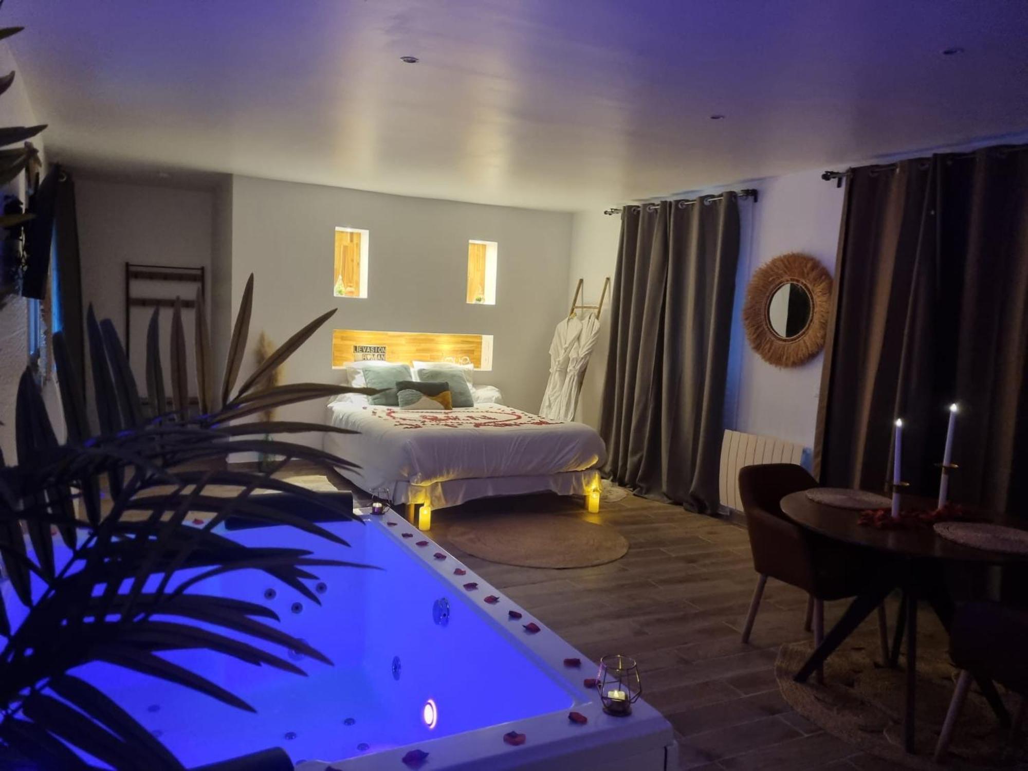 Suite De Charme Avec Jacuzzi Et Jardin Privatif Paris Au Calme Saint-Prix  Eksteriør billede