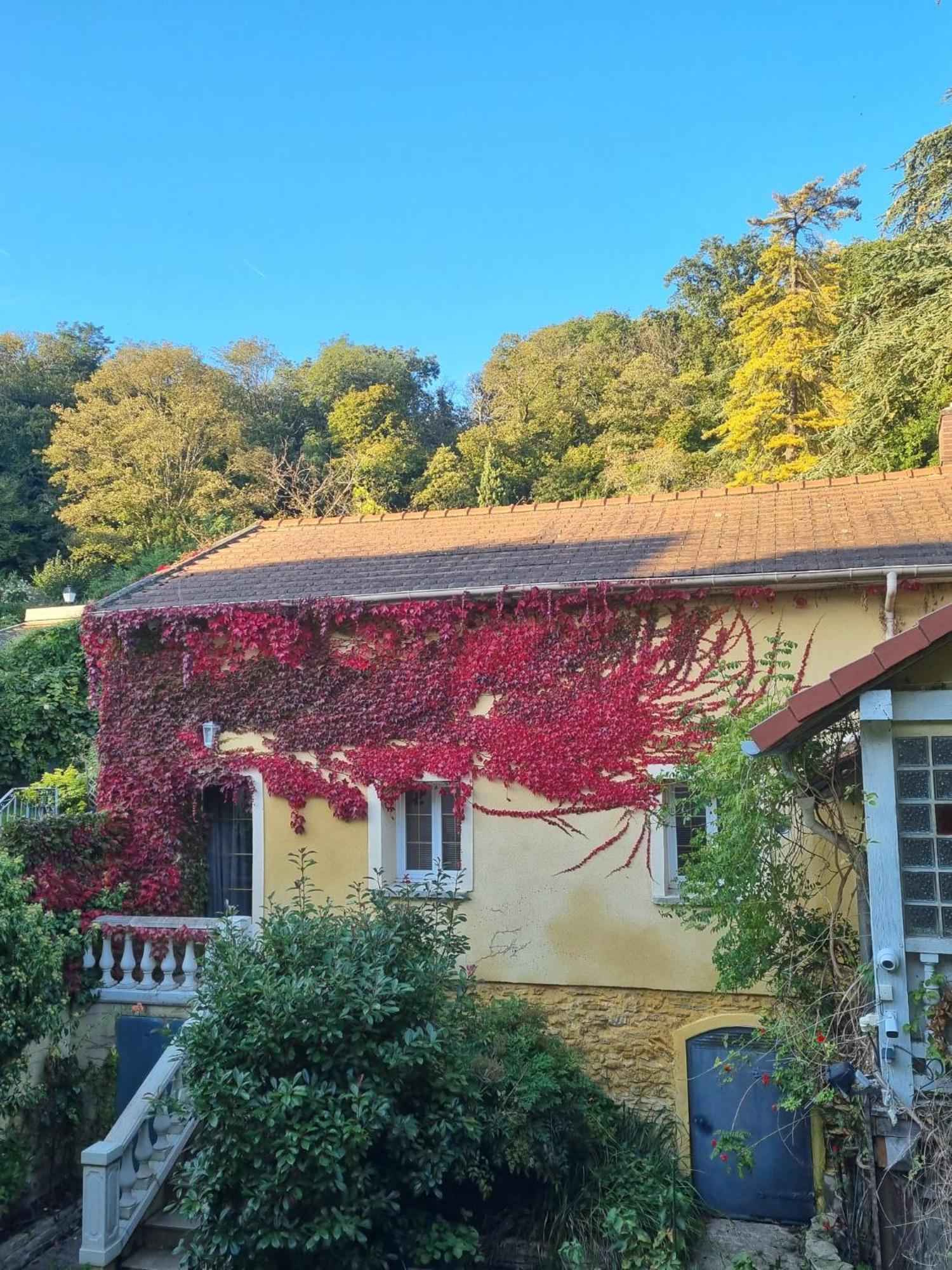 Suite De Charme Avec Jacuzzi Et Jardin Privatif Paris Au Calme Saint-Prix  Eksteriør billede