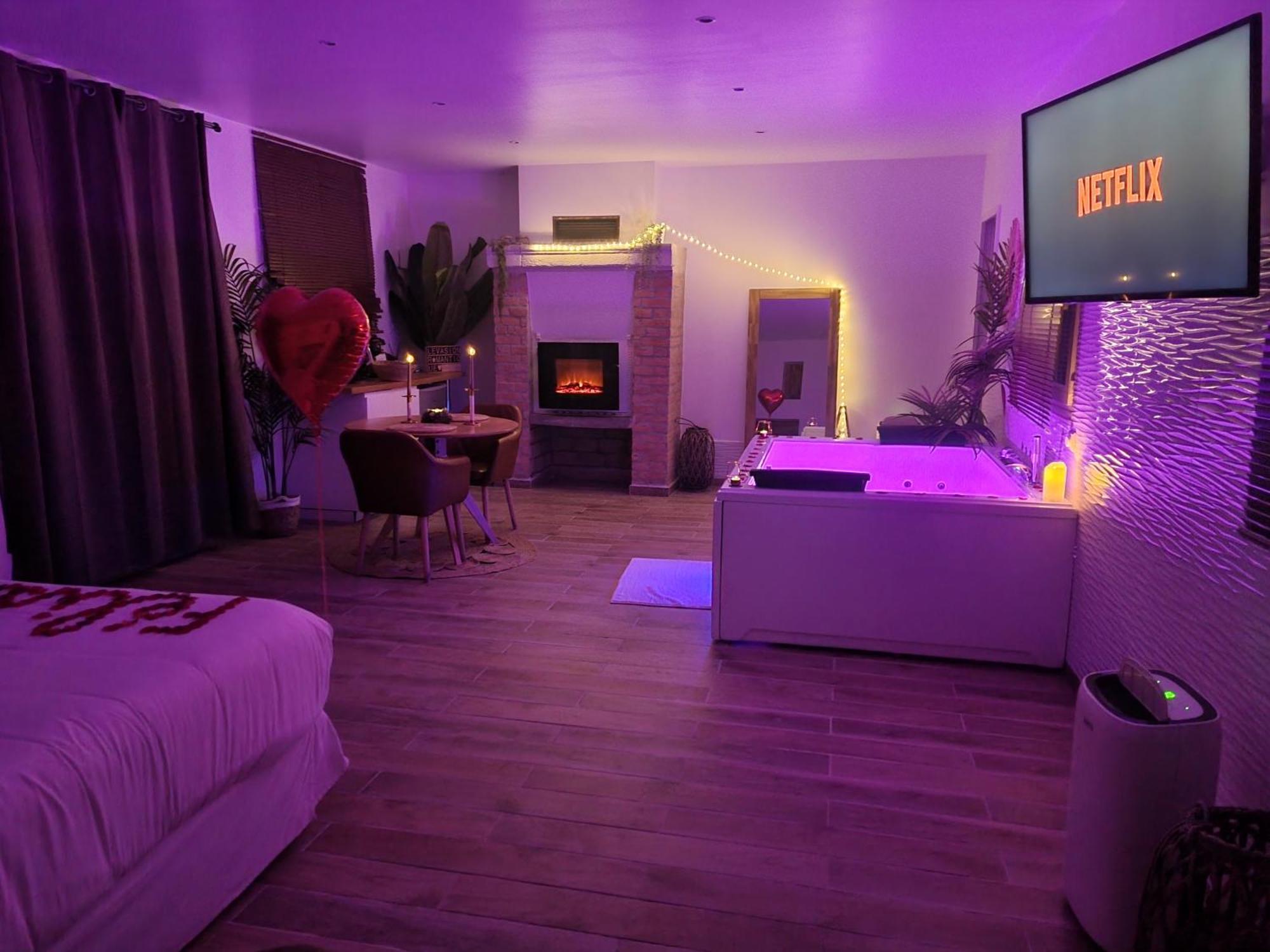 Suite De Charme Avec Jacuzzi Et Jardin Privatif Paris Au Calme Saint-Prix  Eksteriør billede
