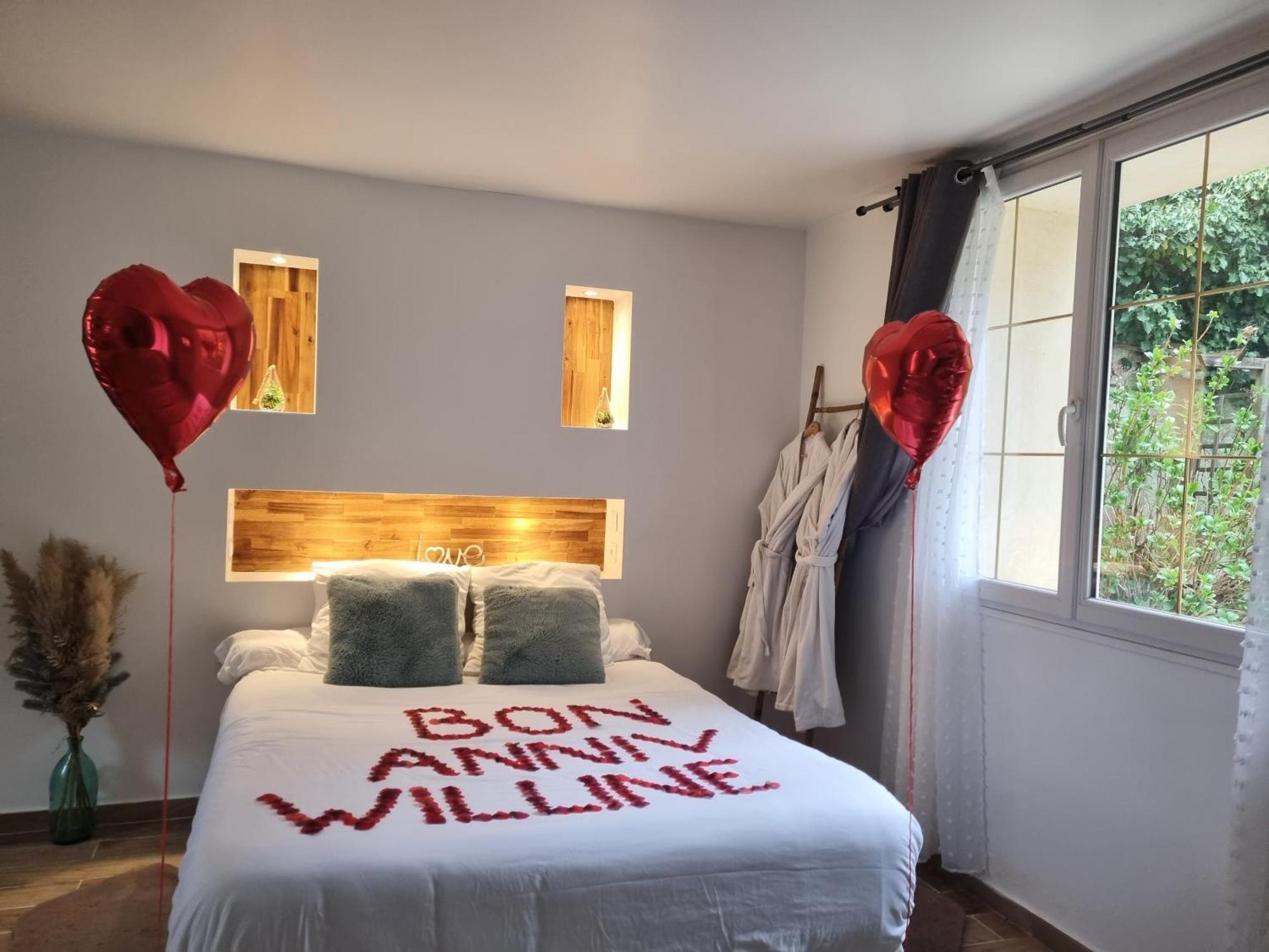 Suite De Charme Avec Jacuzzi Et Jardin Privatif Paris Au Calme Saint-Prix  Eksteriør billede